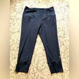 MPG Grey Capri Spandex/Leggings Large